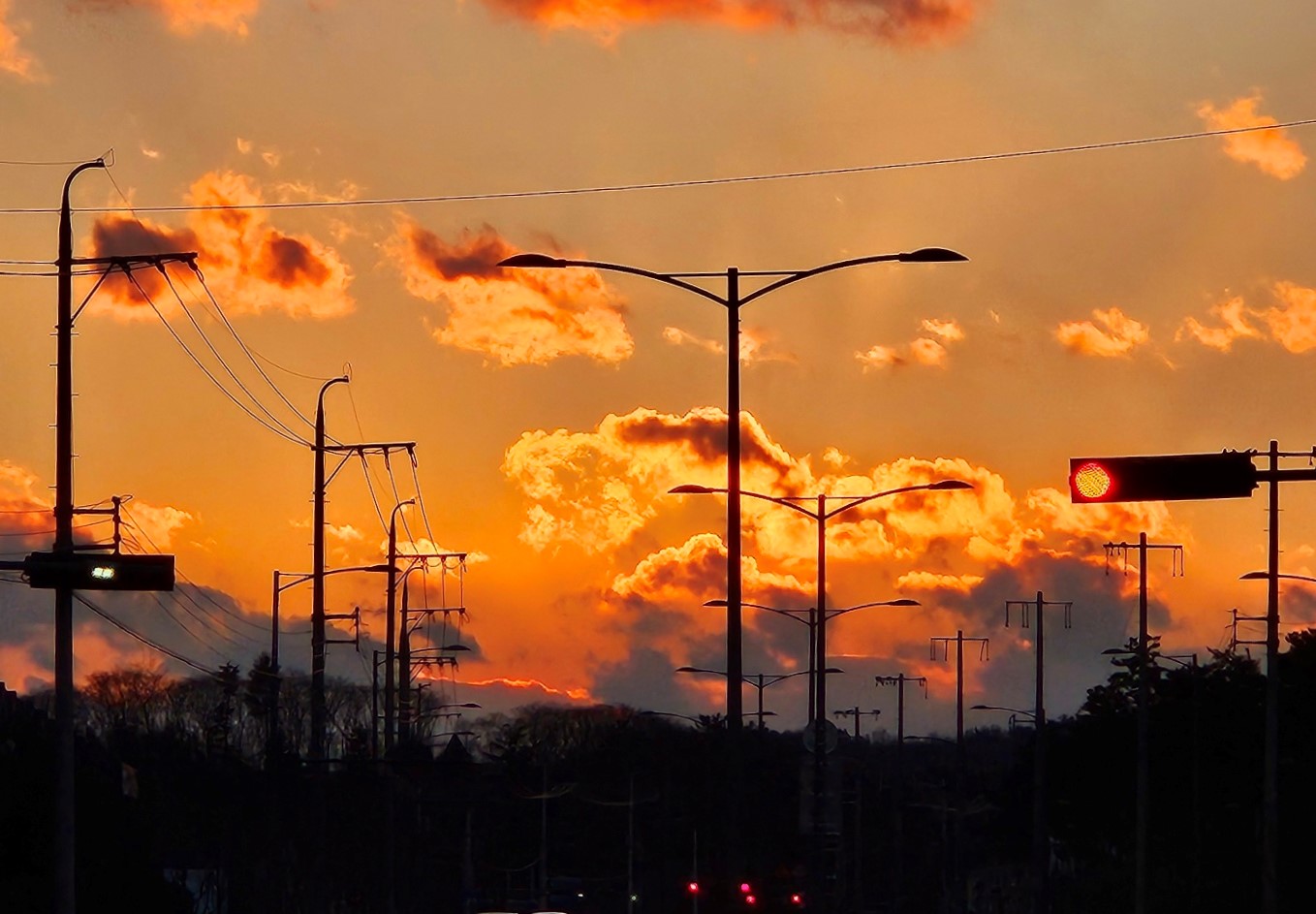 001515232_02 (1).jpg