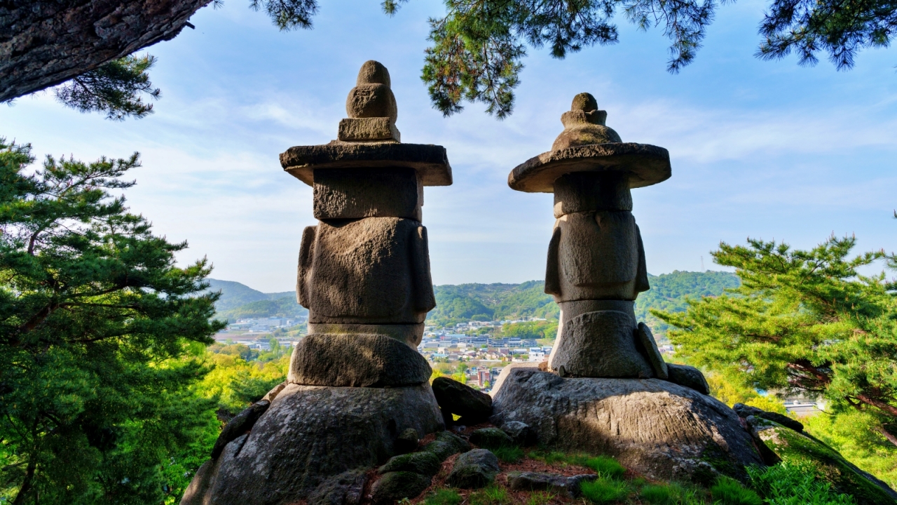 25. 5. 4일 용미리마애이불입상_21.jpg