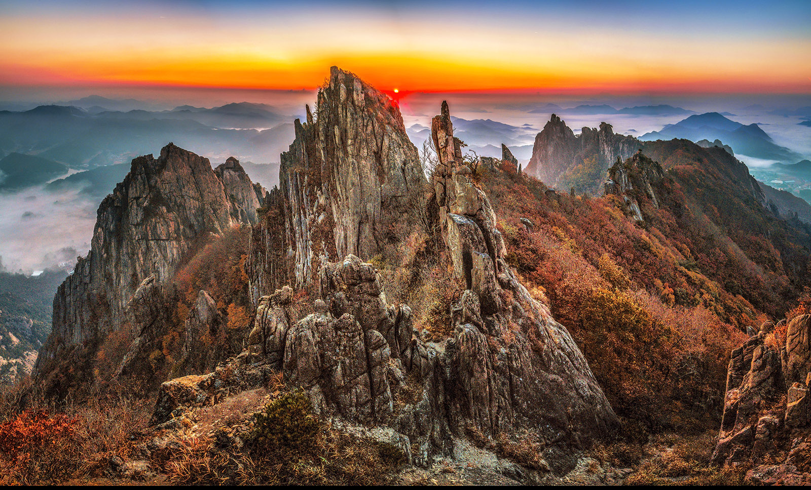 月出山 秋景1.JPG