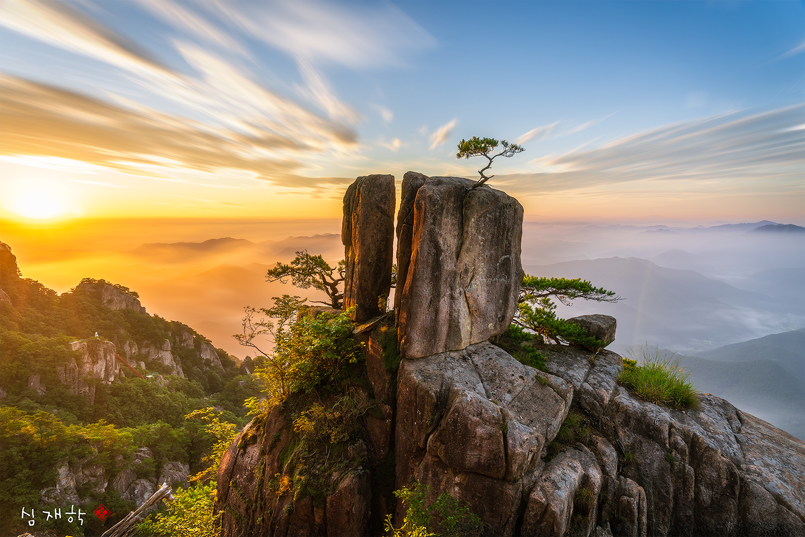 삼형제-바위02-복사.jpg