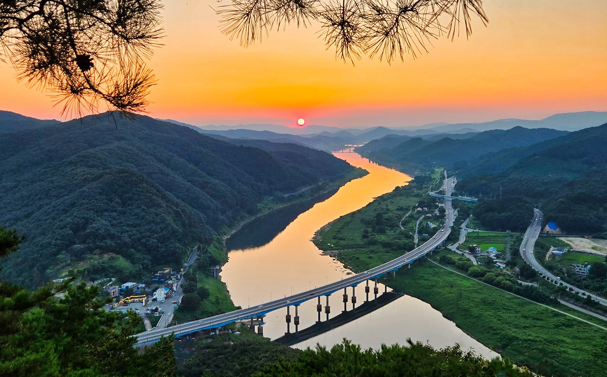 청벽산의 노을.jpg